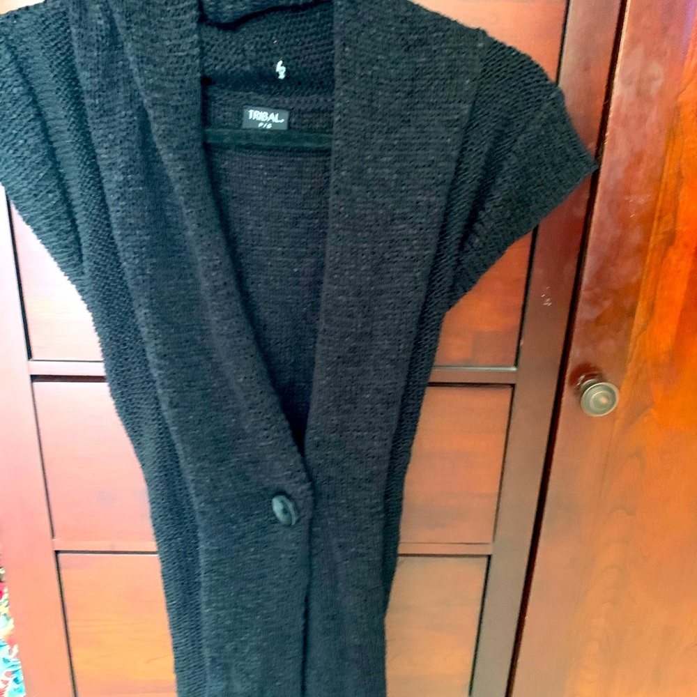 Tribal black shirt sleeve tied cardigan